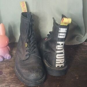 S3x Pistols NO FUTURE Dr. Martens Lace-up Boot